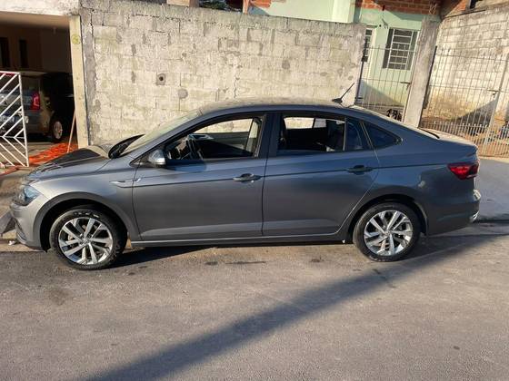 VOLKSWAGEN VIRTUS 1.0 200 TSI HIGHLINE AUTOMÁTICO