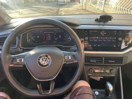 VOLKSWAGEN-VIRTUS-2018