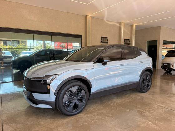 VOLVO EX30 69 KW ELÉTRICO CROSS COUNTRY