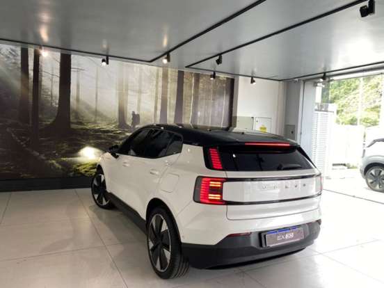 VOLVO-EX30-69 KW ELÉTRICO PERFORMANCE ULTRA VOLVO-EX30-2026
