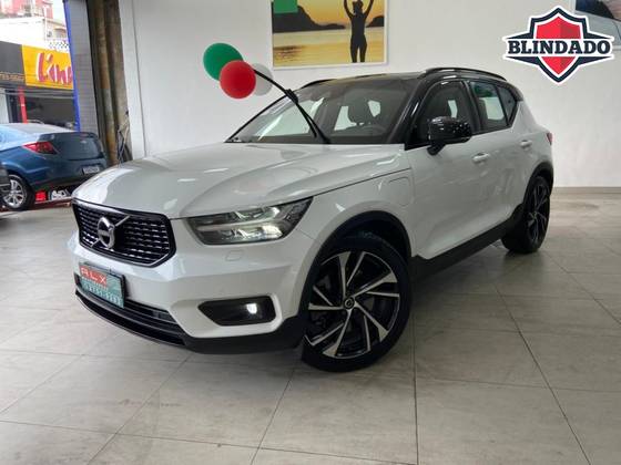 VOLVO XC40 1.5 T5 RECHARGE R-DESIGN GEARTRONIC