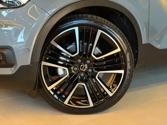 VOLVO-XC40-2.0 T5 GASOLINA R-DESIGN AWD GEARTRONIC VOLVO-XC40-2019