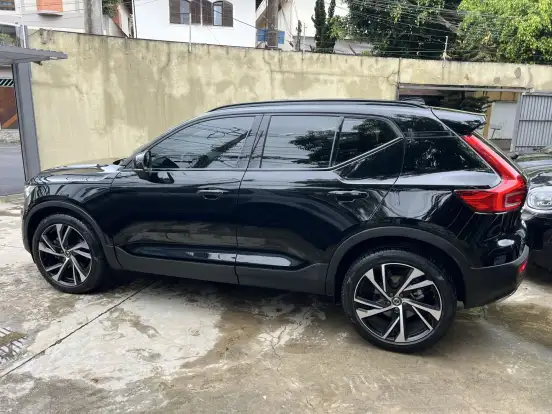 VOLVO-XC40-2.0 T5 GASOLINA R-DESIGN AWD GEARTRONIC VOLVO-XC40-2019
