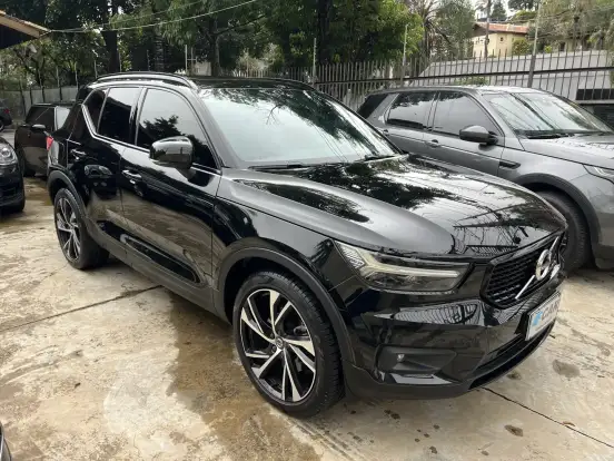 VOLVO-XC40-2.0 T5 GASOLINA R-DESIGN AWD GEARTRONIC VOLVO-XC40-2019