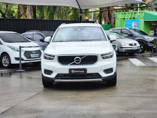 VOLVO-XC40-2.0 T4 GASOLINA MOMENTUM GEARTRONIC VOLVO-XC40-2020