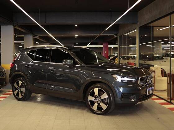 VOLVO XC40 P8 RECHARGE ELECTRIC BEV PURE AWD