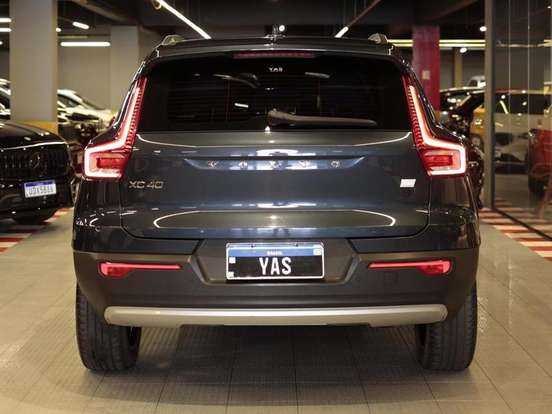 VOLVO-XC40-P8 RECHARGE ELECTRIC BEV PURE AWD VOLVO-XC40-2021