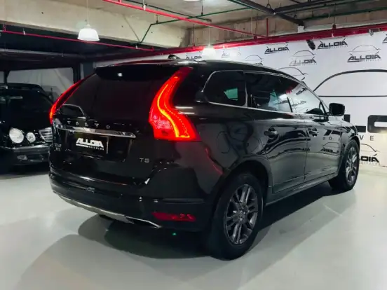 VOLVO-XC60-2.0 T5 MOMENTUM GASOLINA 4P AUTOMÁTICO VOLVO-XC60-2015