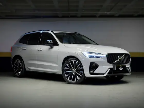 VOLVO XC60 2.0 T8 PHEV ULTRA DARK AWD GEARTRONIC