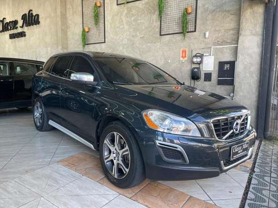 VOLVO-XC60-2012