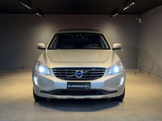 VOLVO-XC60-2.0 T5 MOMENTUM GASOLINA 4P AUTOMÁTICO VOLVO-XC60-2017