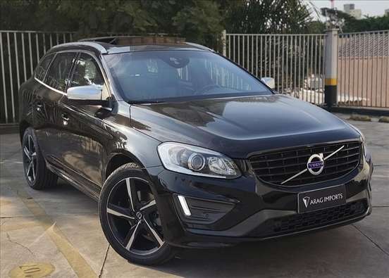 VOLVO-XC60-2015