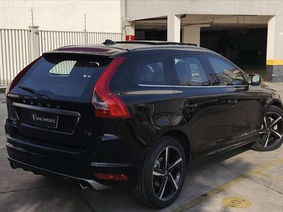 VOLVO-XC60-2.0 T5 R DESIGN TURBO GASOLINA 4P AUTOMÁTICO VOLVO-XC60-2015