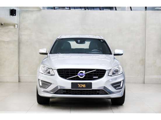 VOLVO-XC60-2.0 T5 R DESIGN TURBO GASOLINA 4P AUTOMÁTICO VOLVO-XC60-2015