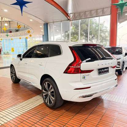 VOLVO-XC60-2022