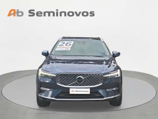 VOLVO-XC60-2025