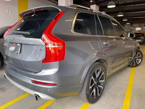VOLVO-XC90-2019