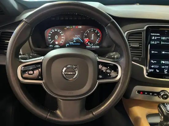 VOLVO-XC90-2.0 T6 GASOLINA MOMENTUM AWD GEARTRONIC VOLVO-XC90-2019