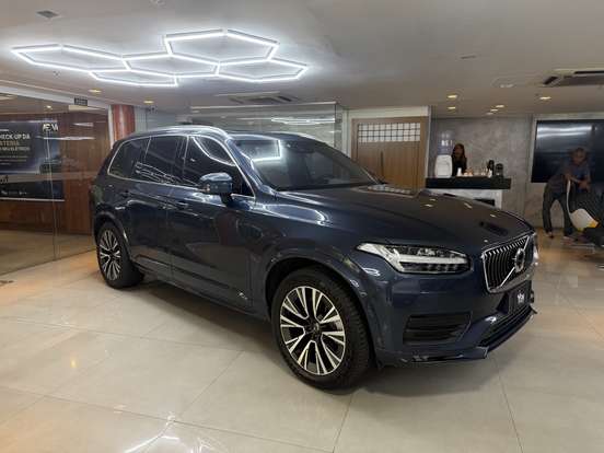 VOLVO-XC90-2019