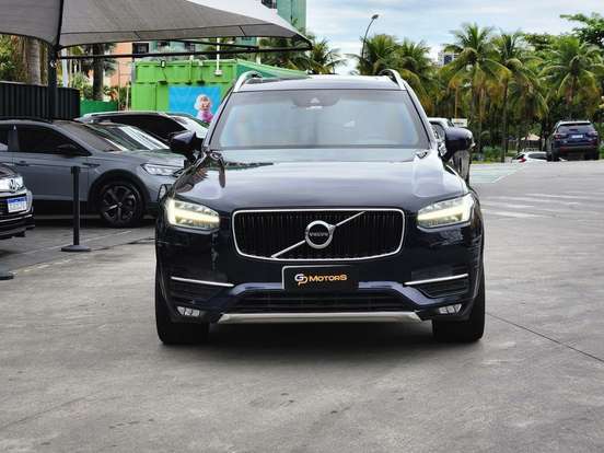 VOLVO-XC90-2018