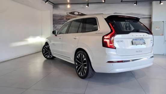 VOLVO-XC90-2026