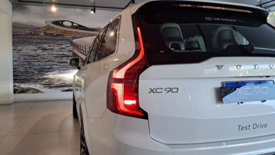 VOLVO-XC90-2026