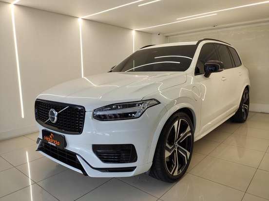 VOLVO-XC90-2023