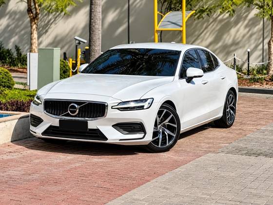 VOLVO S60 2.0 T4 MOMENTUM GASOLINA 4P AUTOMÁTICO