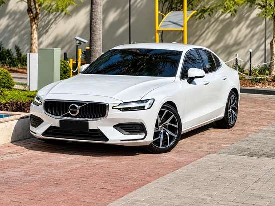 VOLVO-S60-2019