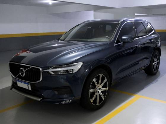 VOLVO XC60 2.0 D5 DIESEL MOMENTUM AWD GEARTRONIC