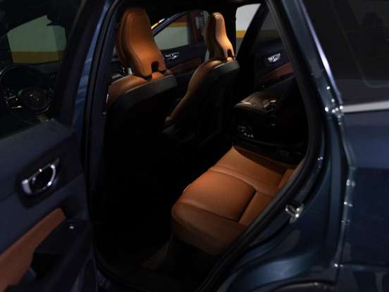 VOLVO-XC60-2.0 D5 DIESEL MOMENTUM AWD GEARTRONIC VOLVO-XC60-2019