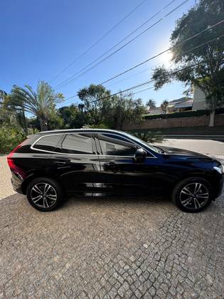 VOLVO XC60 2.0 T5 GASOLINA MOMENTUM AWD GEARTRONIC