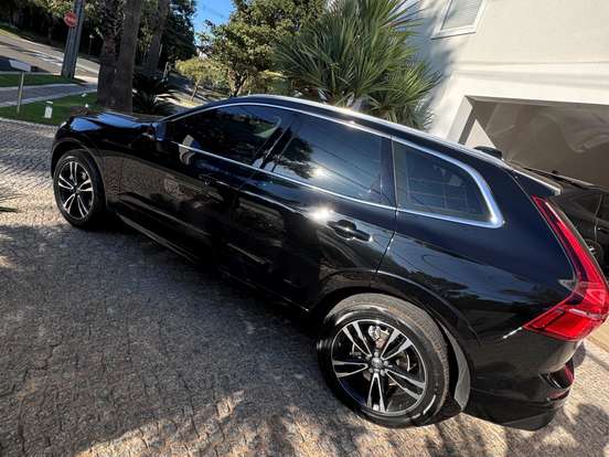 VOLVO-XC60-2.0 T5 GASOLINA MOMENTUM AWD GEARTRONIC VOLVO-XC60-2018