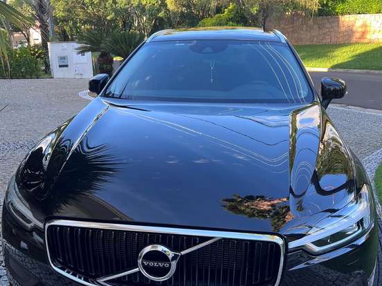 VOLVO-XC60-2.0 T5 GASOLINA MOMENTUM AWD GEARTRONIC VOLVO-XC60-2018