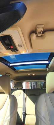 VOLVO-XC60-2017