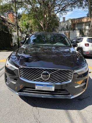 VOLVO XC60 2.0 T8 PHEV PLUS AWD GEARTRONIC