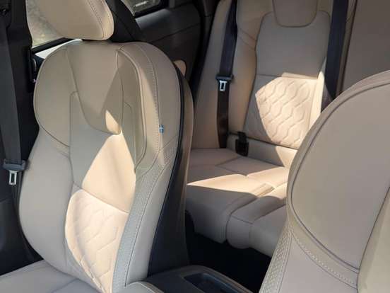 VOLVO-XC60-2.0 T8 PHEV PLUS AWD GEARTRONIC VOLVO-XC60-2025
