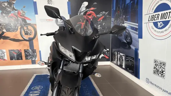YAMAHA YZF R15 