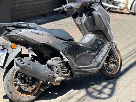 YAMAHA-NMAX CONNECTED 160 ABS-2025