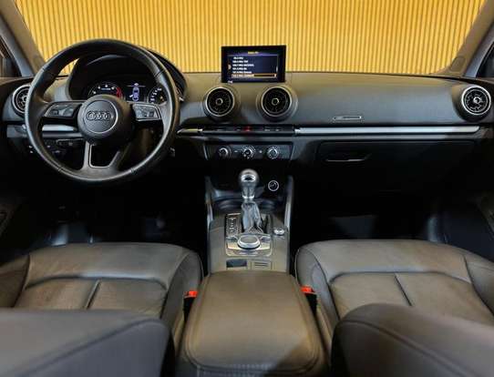 AUDI-A3-2019
