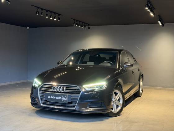 AUDI A3 1.4 TFSI FLEX SEDAN PRESTIGE TIPTRONIC