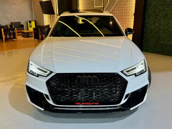 AUDI-A4-2019