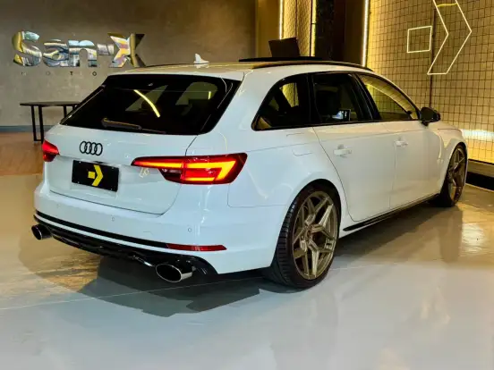 AUDI-A4-2.0 TFSI GASOLINA AVANT PRESTIGE PLUS S TRONIC AUDI-A4-2019