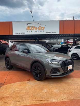 AUDI-Q3-2019