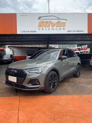 AUDI-Q3-2019