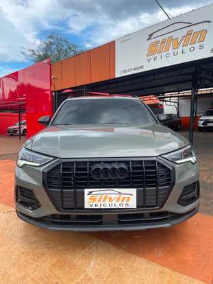AUDI-Q3-2019