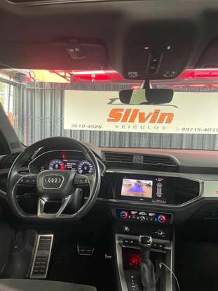 AUDI-Q3-2019