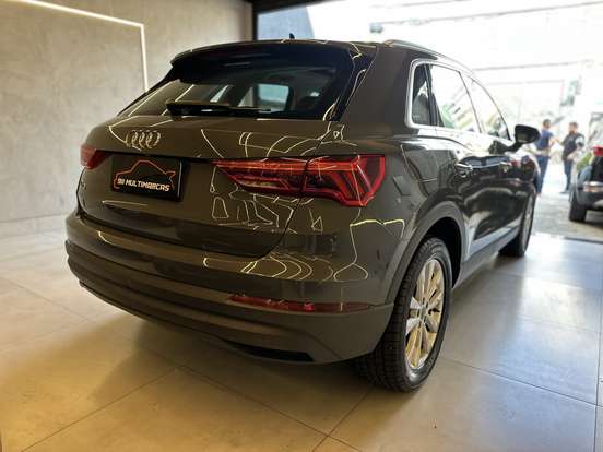 AUDI-Q3-2020
