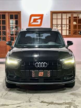AUDI-Q3-2020