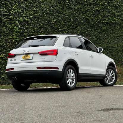 AUDI-Q3-2018
